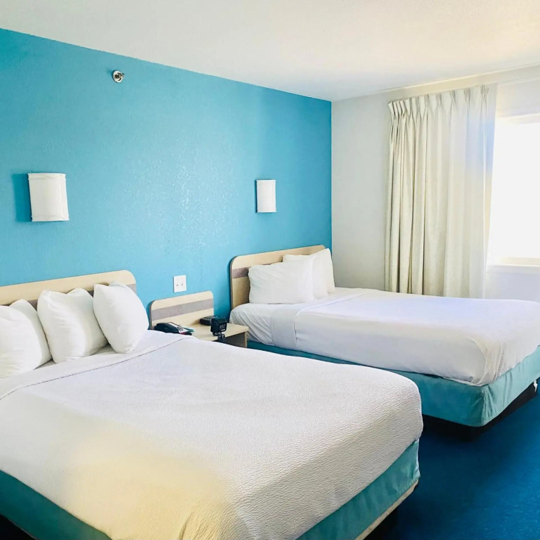 Motel 6-Red Deer, AB
