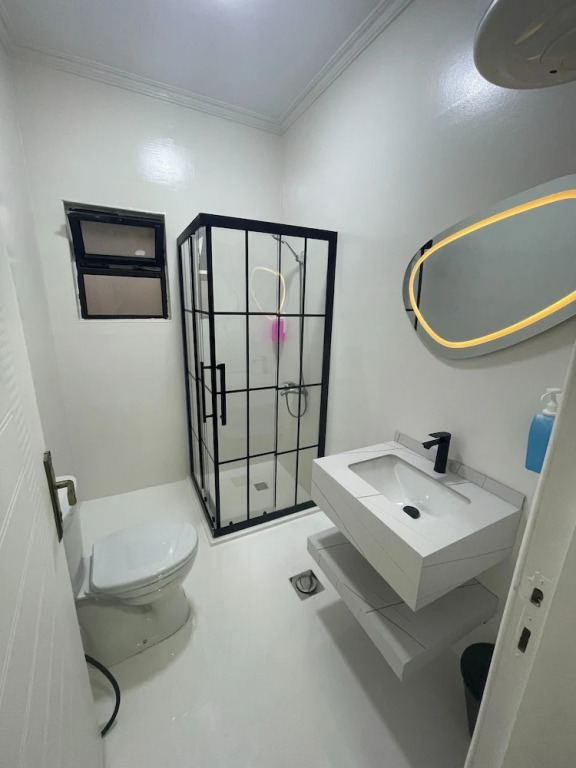 Charming Amman Apartent With City Views