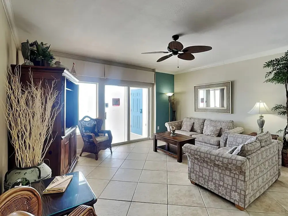 Admiral's Quarters #1406 by Southern Vacation Rentals