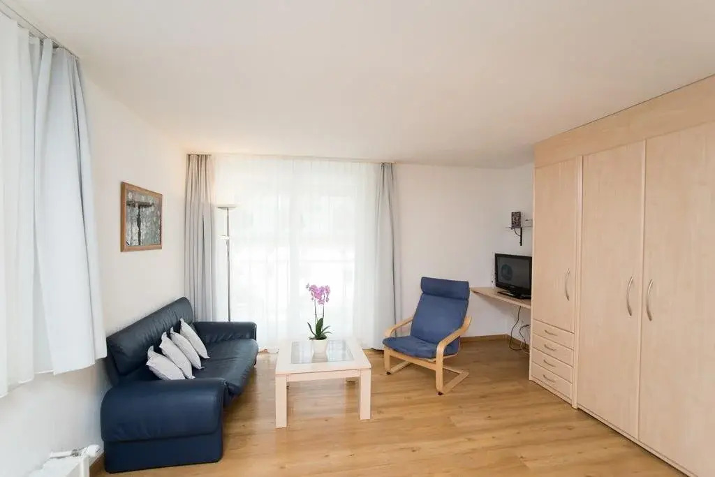 Chesa Quadrella Zimmer mit Kochecke inklusive Bergbahnen im Sommer-ausser Studio
