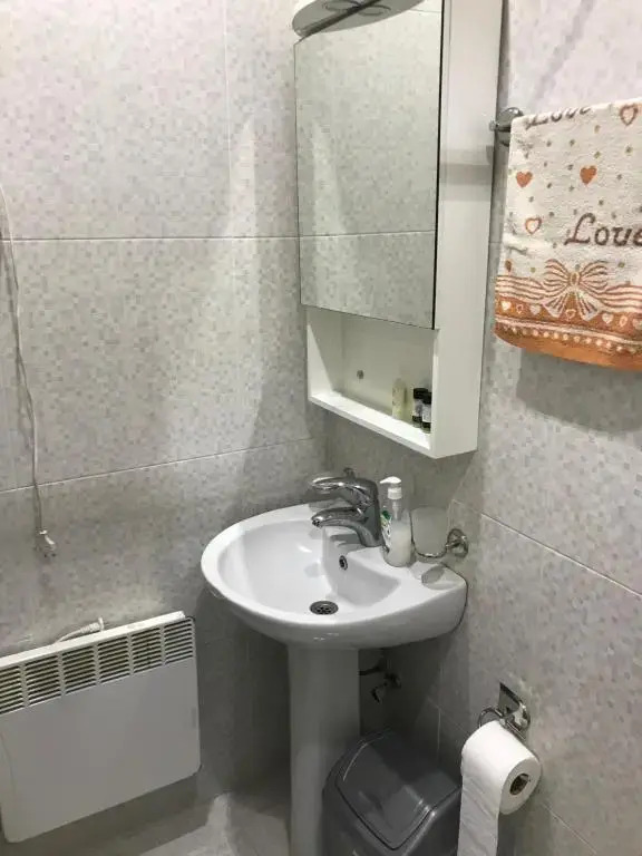 Ln'S Apartment