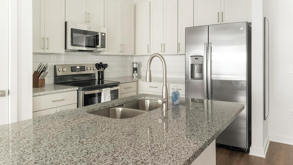 Landing Apartments Near Woodcrest