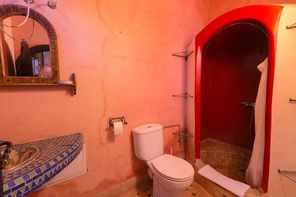 Riad Lalla Khiti