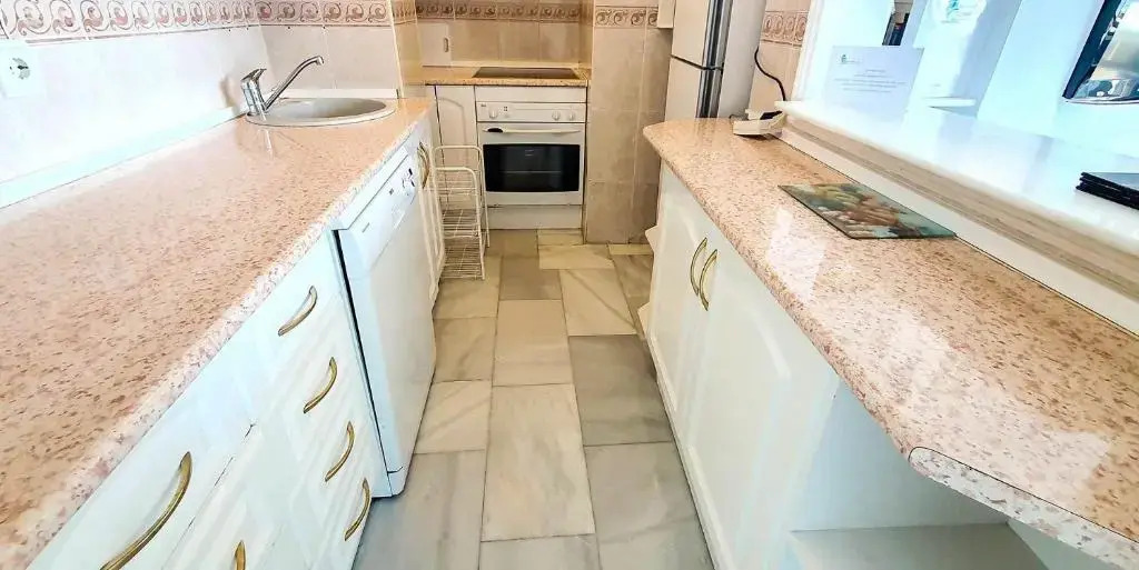 Fantastic 2 Bedroom Apartment for Rent in Skol Marbella 708