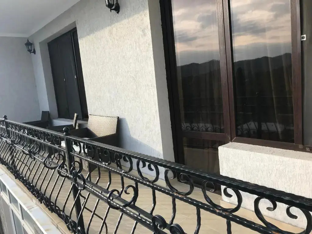 Penthouse studio