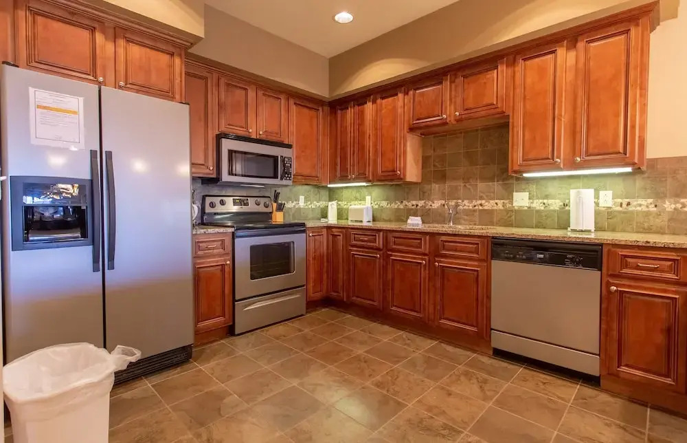 Great Gatsby 2 Bedrooms 2 Bathrooms Condo