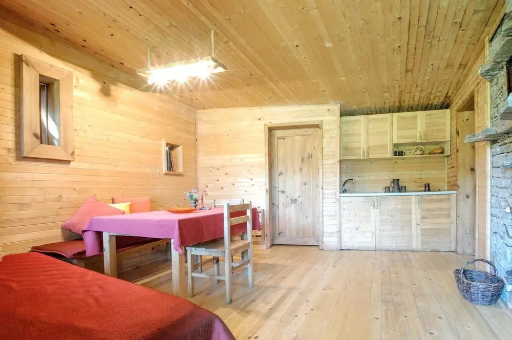 House With 2 Bedrooms in Hadzhidimovo, With Wonderful Lake View, Shared Pool, Enclosed Garden