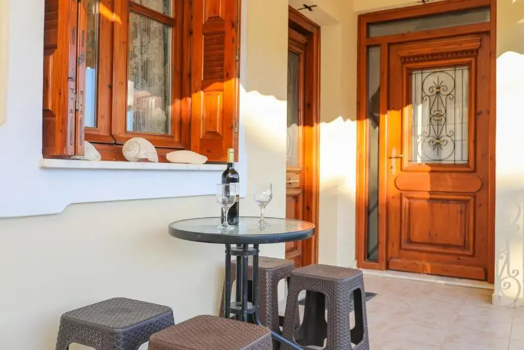 Antonia House