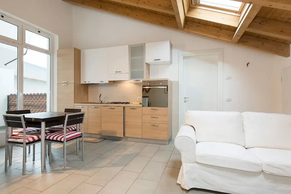 Impero House Rent - Maurizio