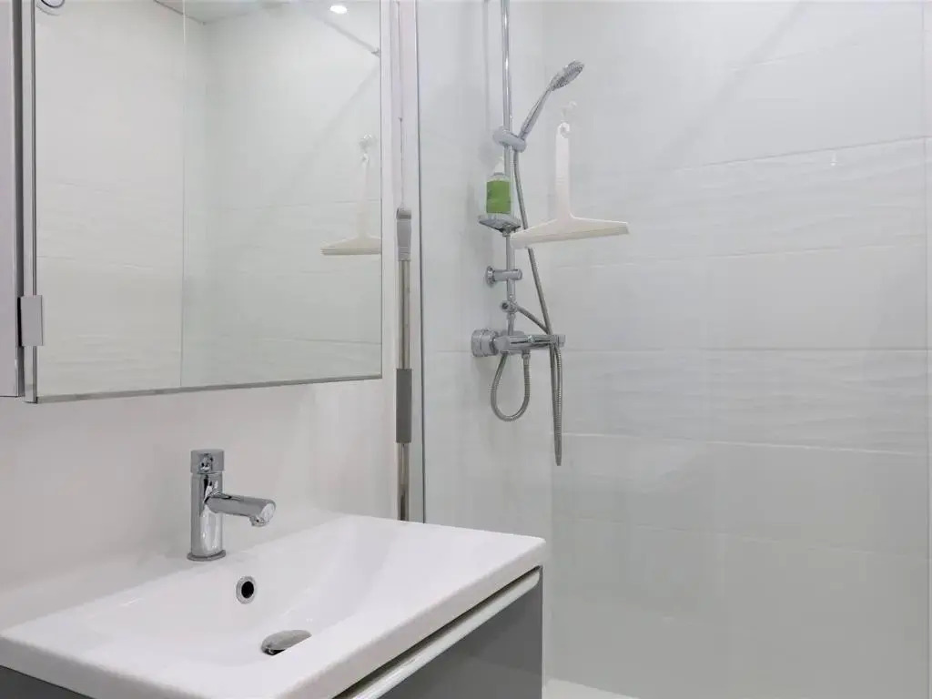 Appartement Perros-Guirec, 1 pièce, 4 personnes - FR-1-368-283
