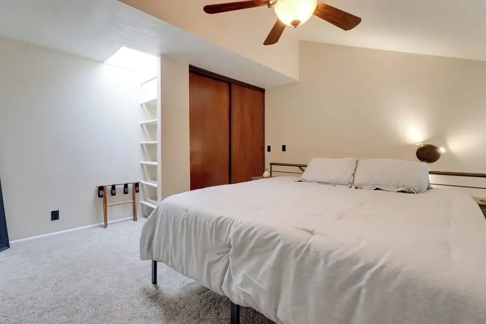Scottsdale Loft Near Golf Course & Old Town!