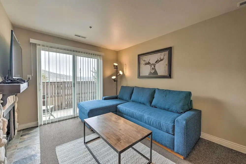 Walkable Park City Condo w/ Pool & Hot Tub!