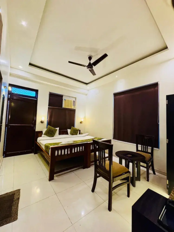 Sahani Hotel