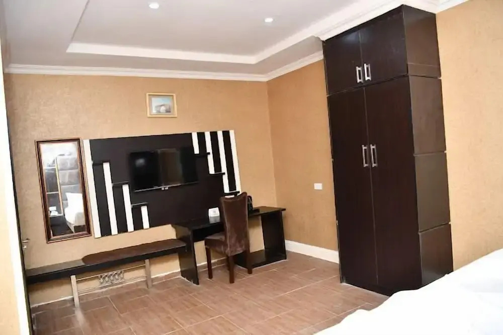 View point Hotel and Suites