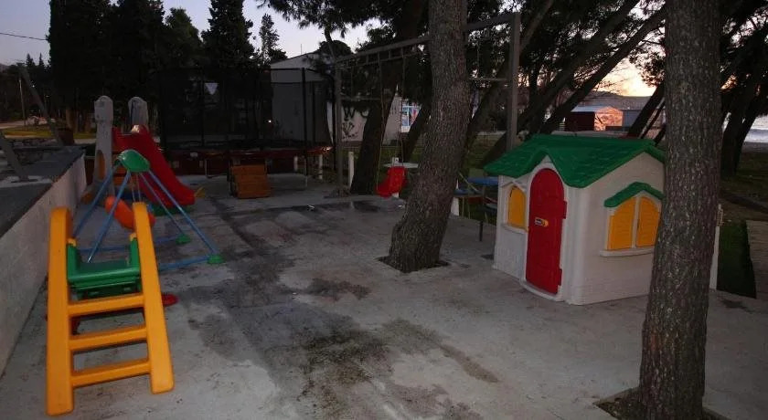 Apartments Andrija