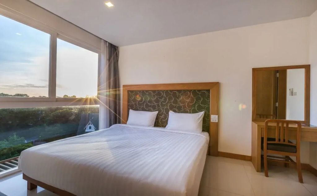 Grand Nai Harn Suites