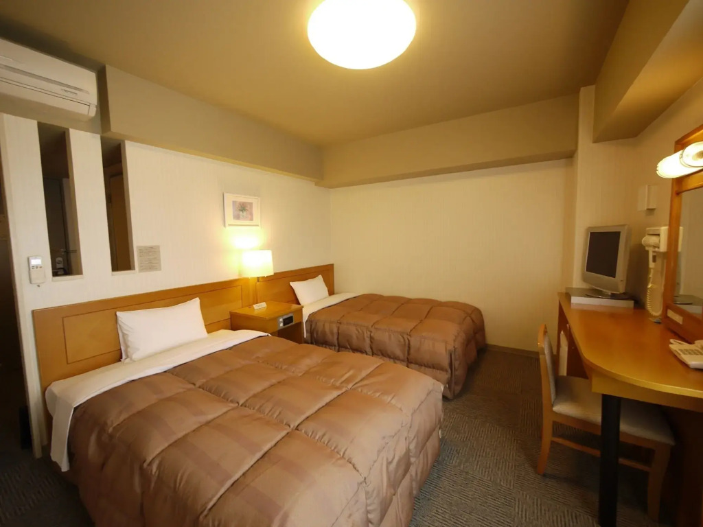 Hotel Route-Inn Shiojirikita Inter