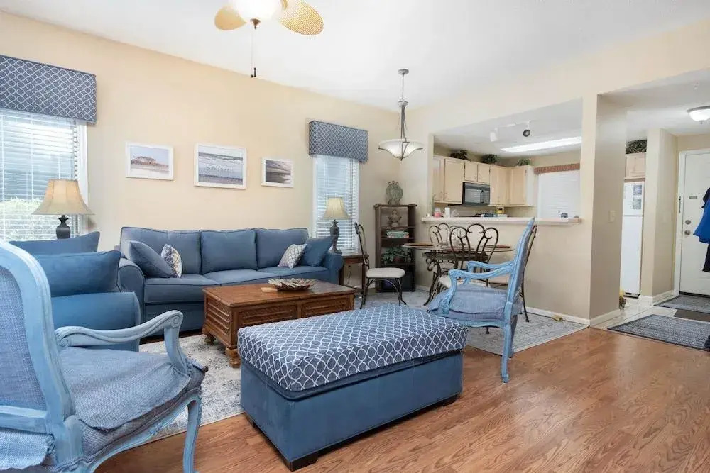 Tidewater Condo 1221-5 by RedAwning