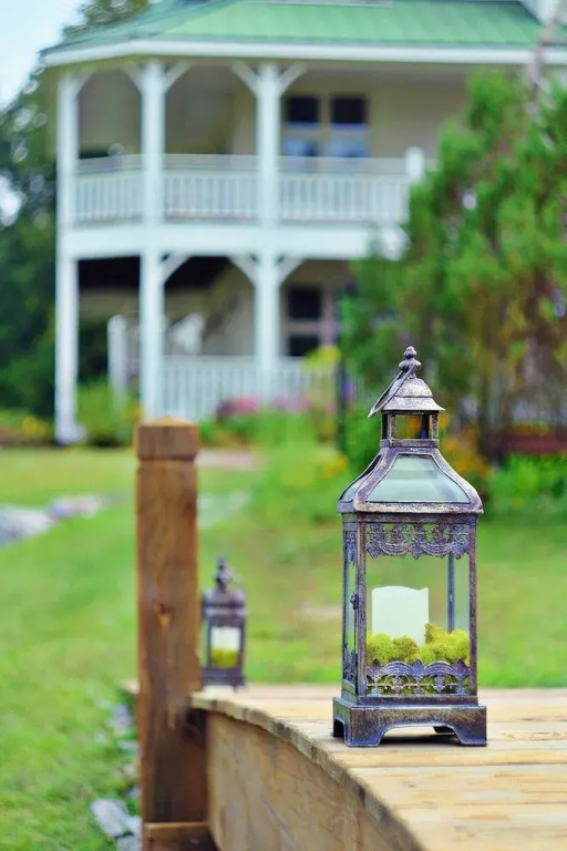 Sacred Clay Inn