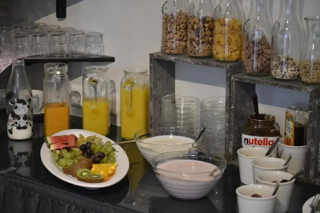 Hotel Café Galerie I Hannover-Garbsen I Free Parking