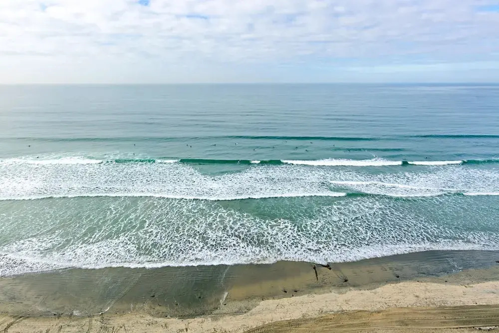 New Listing! Pacific Vista Beach W/ Pool 1 Bedroom Condo