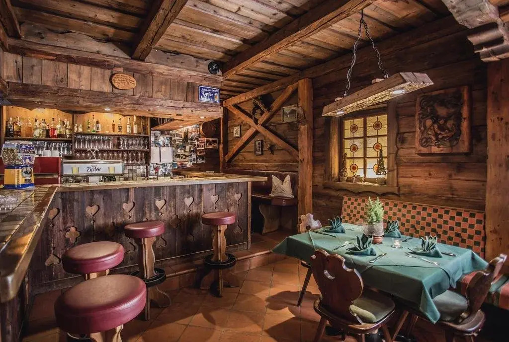 Alpen Gasthof Apartments Hohe Burg