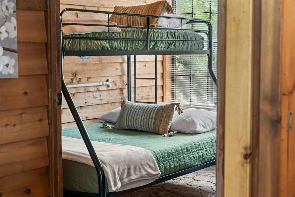 Whispering Bass Lodge 3bdr