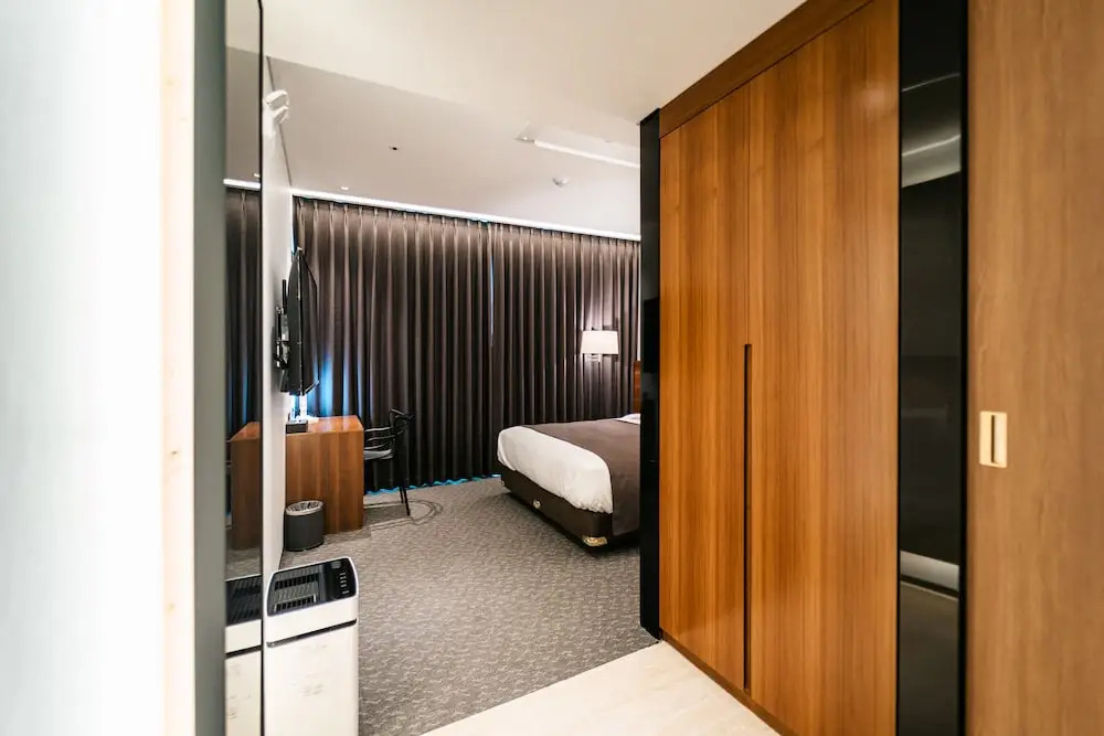 Hotels One