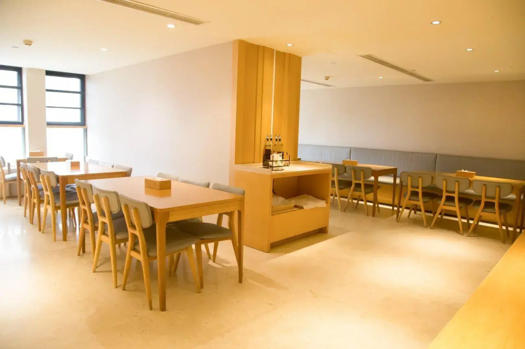 Ji Hotel ( UESTC, Chengdu Hi-tech Zone)