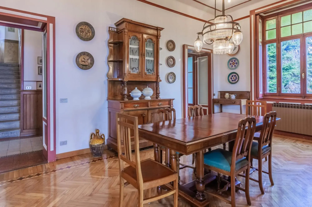 Family Villa with Stunning Lake View by Wonderful Italy