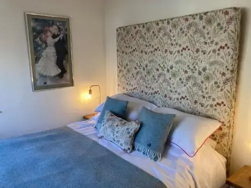 Chaucer Lodge Apt 1