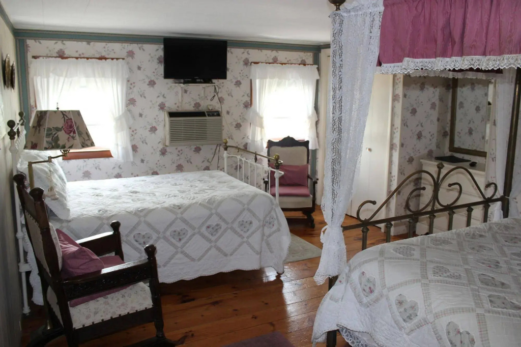 Sea Breeze Inn
