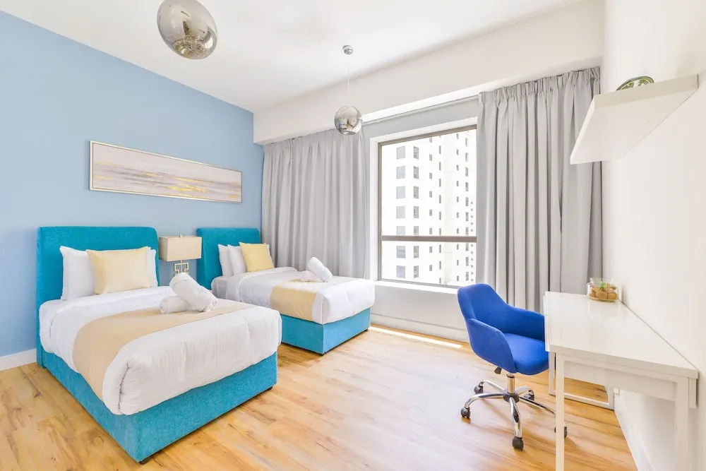 Luxury JBR - 2BR - Free Beach Resorts Access!