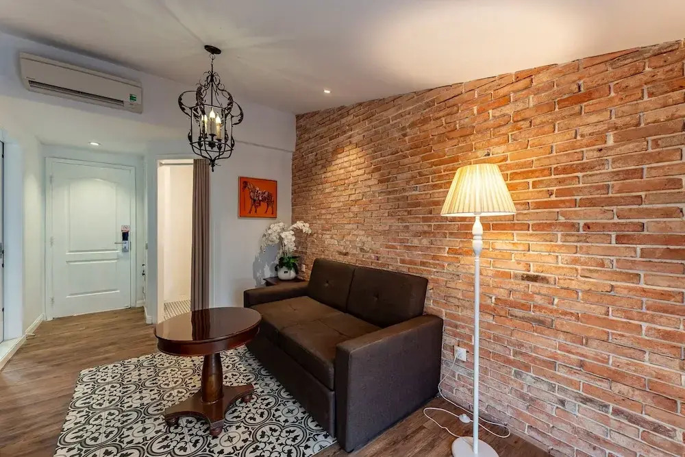 Golden Star Apartment & Hotel
