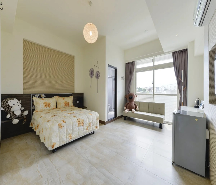 N22 Hostel