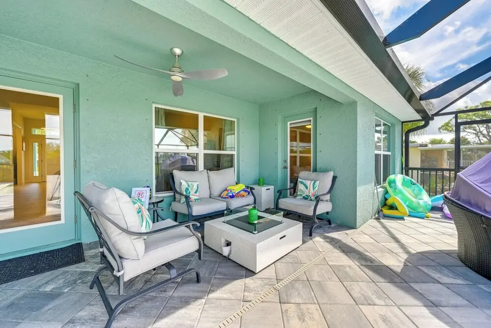Rotonda West Gem: Screened Lanai 4 Mi to Beaches