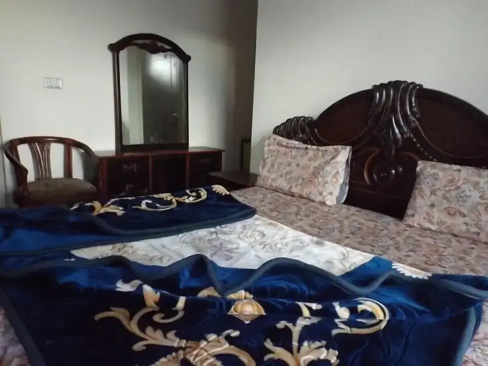 Hotel Summer Palace Murree