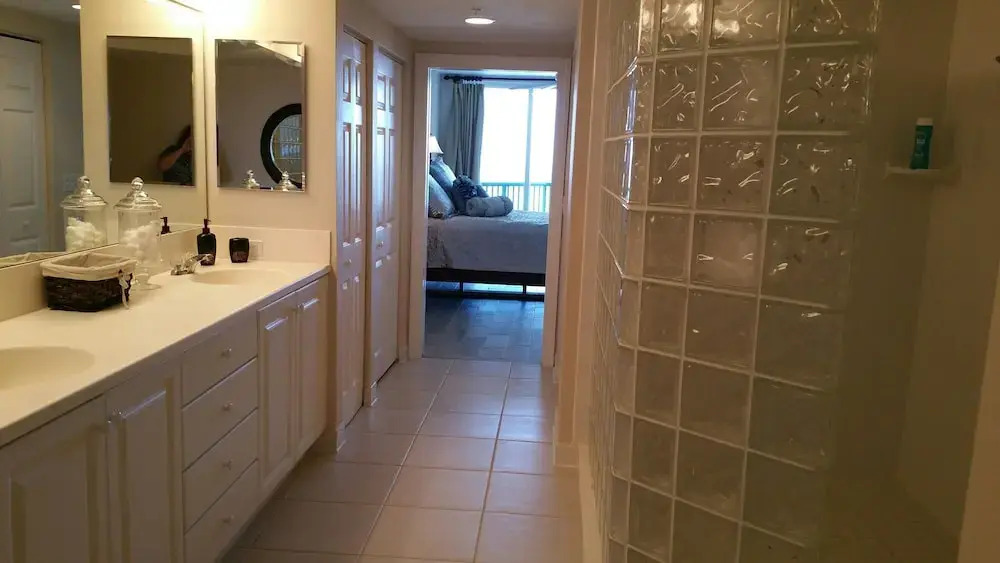 Dimucci TT 1903 3 Bedrooms 3 Bathrooms Condo