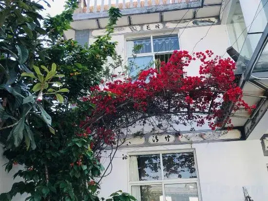 Summerfield Mountain Lodge · Dali Old Town