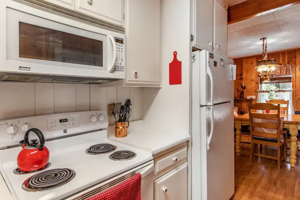 The Cottage - Charming Home 2 Bedrooms 2 Bathrooms Home