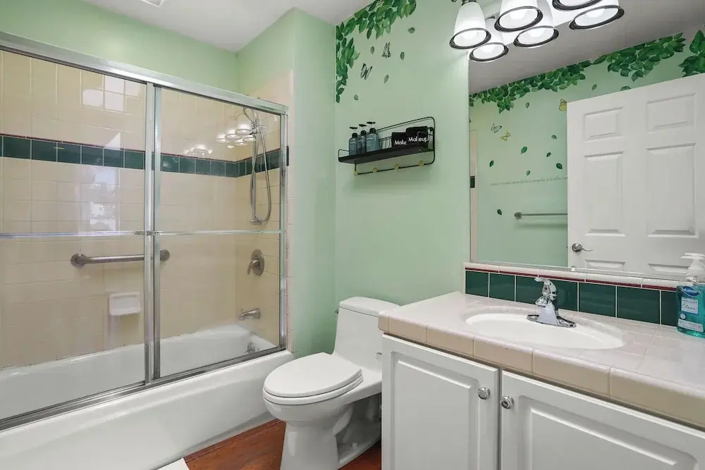 Beautiful 2BR in Silver Terrace