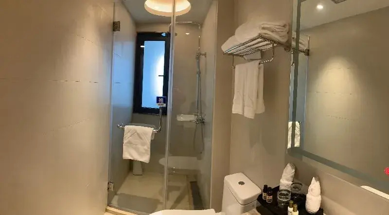 Buyluxe Suites Hotel