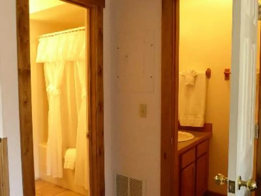 Yellowstone Basin Inn