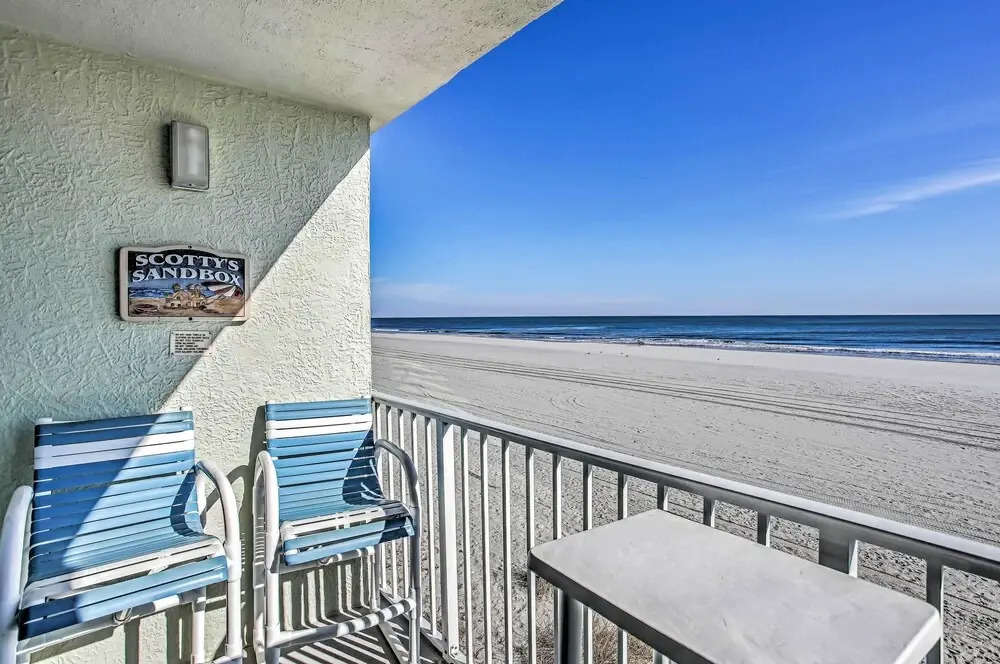 2 Mi to Golfing: Oceanfront Myrtle Beach Condo