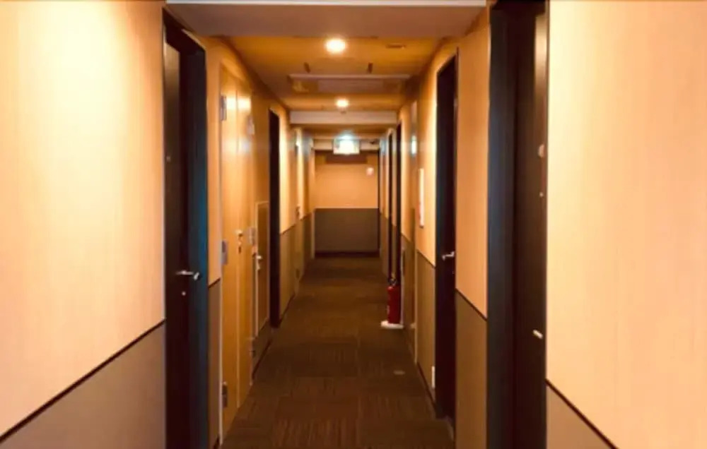 Kawarayamachi Crystal Hotel
