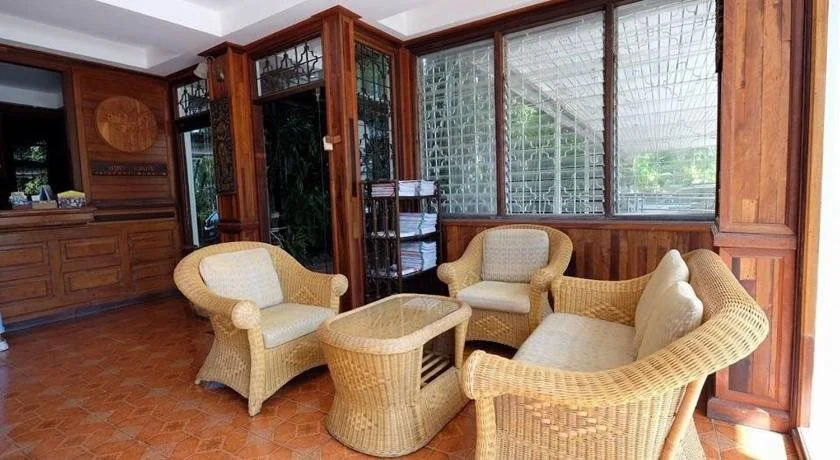 Jatuporn Mansion