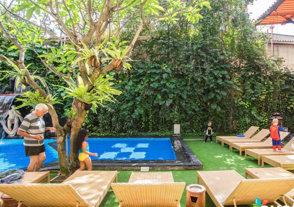 Green Garden Hotel