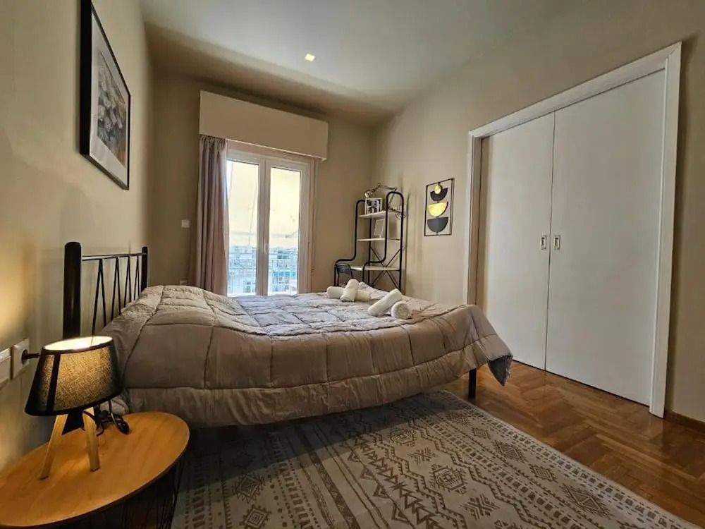 J G Luxury Apartment - Athens Town