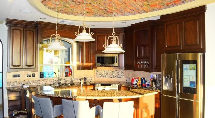 Esmeralda Luxury Resort