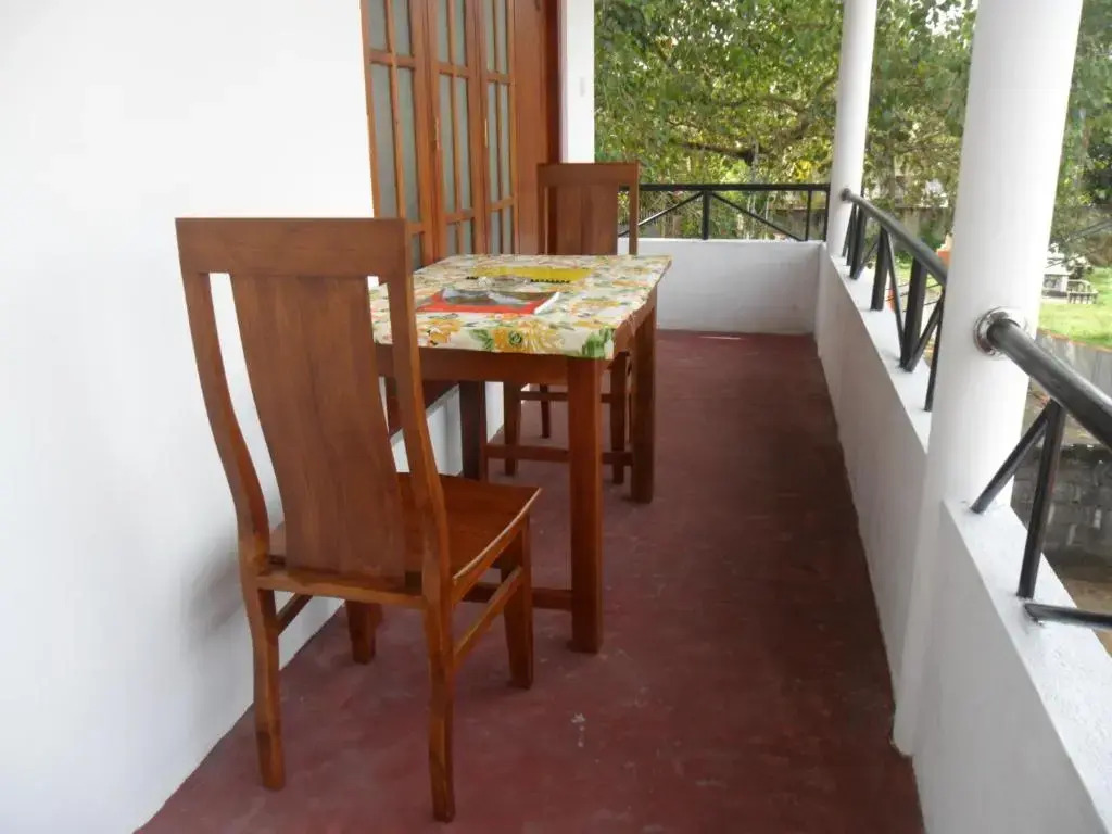 Pearl Deluna Resort Mirissa